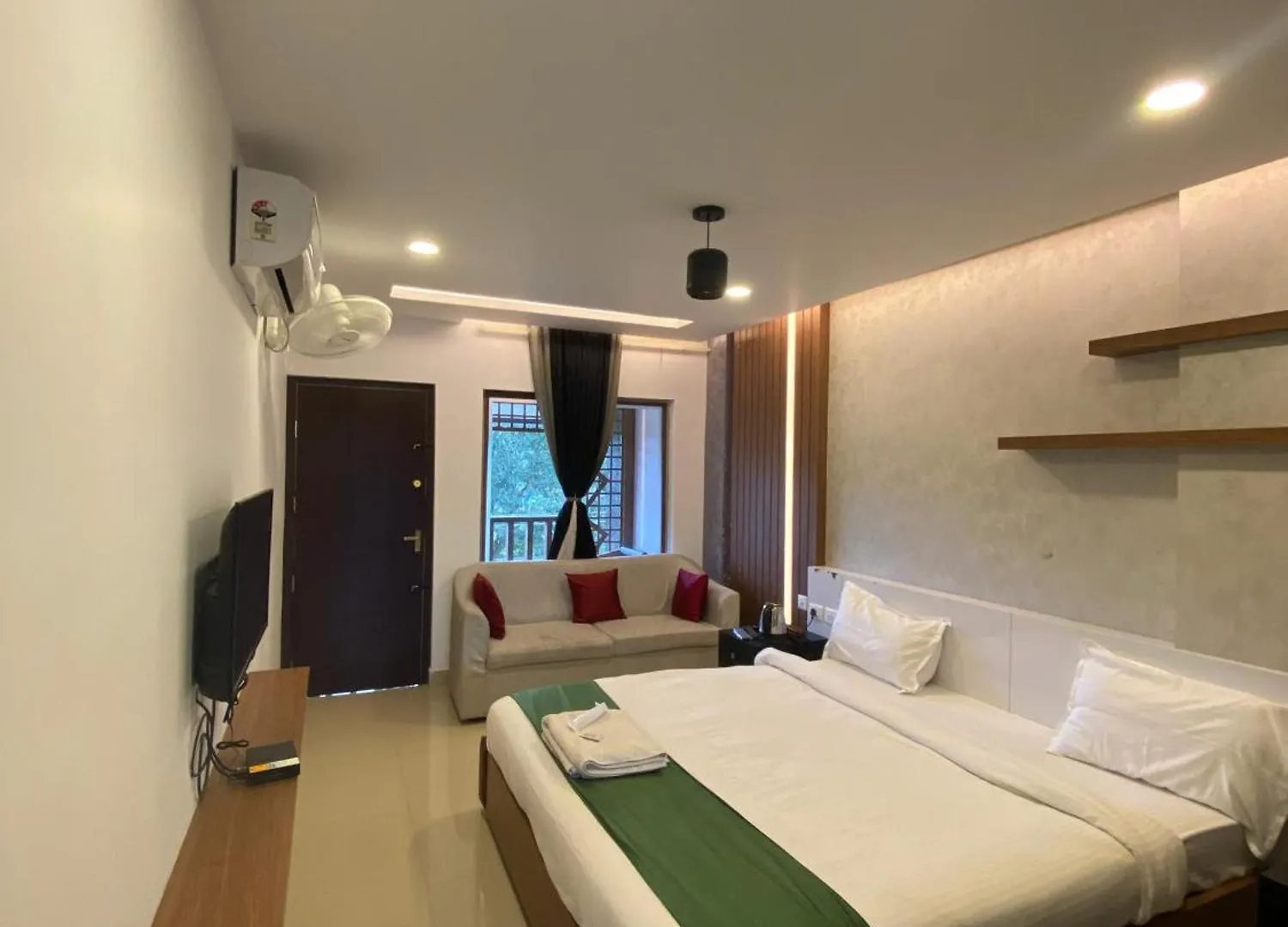 The Lavender Resort Waynad Vaduvanchal 0*,  India